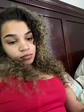 Snapshot of 1prettygem chatting on December 2024 05:42:01 PM 1prettygem online show from December 2024 05:42:01 PM