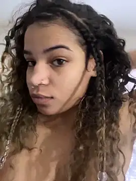 Snapshot of 1prettygem chatting on December 2024 06:02:01 PM 1prettygem online show from December 2024 06:02:01 PM