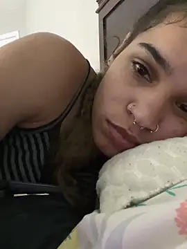 Snapshot of 1prettygem chatting on January 2025 05:48:02 AM 1prettygem online show from January 2025 05:48:02 AM