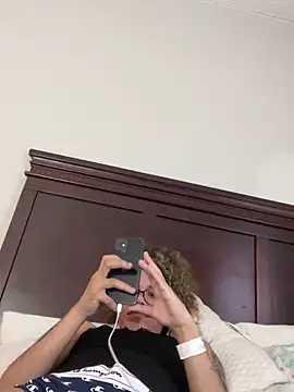 Snapshot of 1prettygem chatting on January 2025 09:13:01 PM 1prettygem online show from January 2025 09:13:01 PM