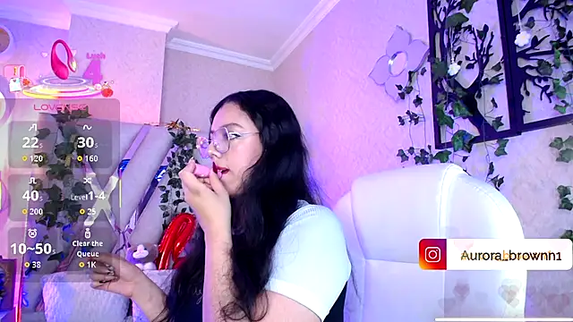 Aurora Brownn online show from November 2025 04:37:01 AM