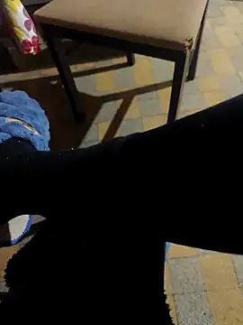 ariel-rick online show from November 2025 01:03:01 PM