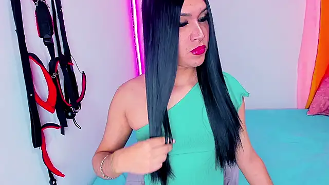 Candace Queen online show from November 2025 03:24:01 PM