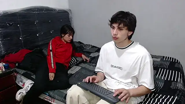 pervertsteens3 online show from December 2024 04:50:02 AM