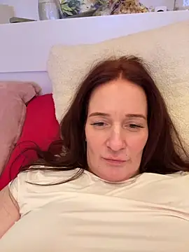 Engel mia online show from November 2025 08:08:02 PM