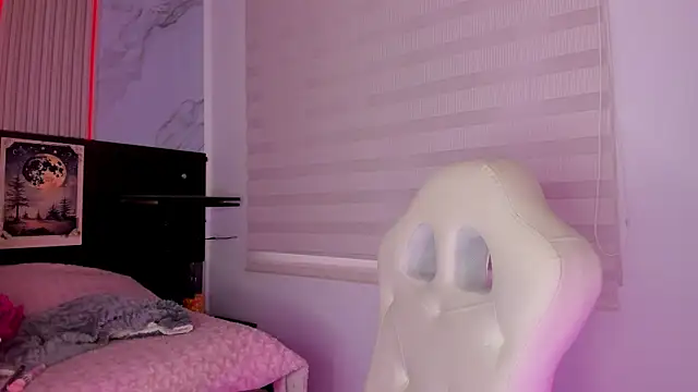 Snapshot of misscheelsee chatting on February 2025 09:19:02 PM misscheelsee online show from February 2025 09:19:02 PM