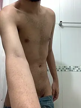 Snapshot of thguinho13 chatting on October 2025 08:05:01 PM thguinho13 online show from October 2025 08:05:01 PM