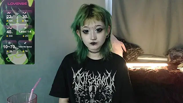 Snapshot of Milten-Trish chatting on March 2026 04:51:02 AM Milten-Trish online show from March 2026 04:51:02 AM