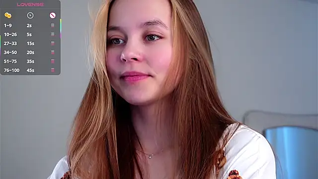 Snapshot of FalineDowlen chatting on February 2025 01:53:01 AM FalineDowlen online show from February 2025 01:53:01 AM