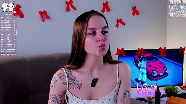 FalineDowlen online show from February 2026 02:18:02 AM