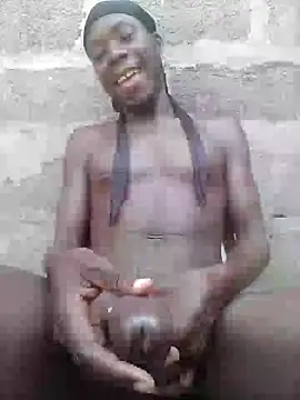 Snapshot of GOLDEN_HQUR chatting on January 2025 01:53:02 PM GOLDEN HQUR online show from January 2025 01:53:02 PM