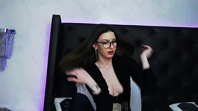 SkylerSpark online show from January 2025 12:33:01 AM