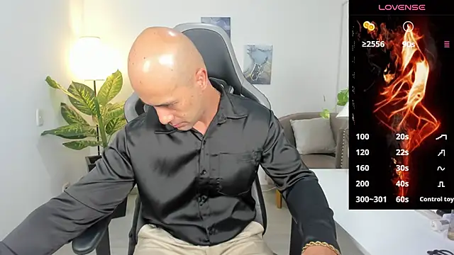 Snapshot of ryan_master_ chatting on December 2024 10:17:02 AM ryan master online show from December 2024 10:17:02 AM