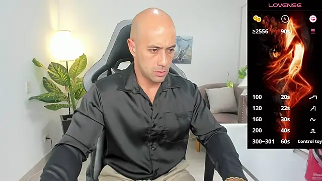 Snapshot of ryan_master_ chatting on December 2024 01:21:01 PM ryan master online show from December 2024 01:21:01 PM