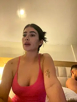 Snapshot of Sweet_and_caramel chatting on October 2025 10:39:02 PM Sweet and caramel online show from October 2025 10:39:02 PM