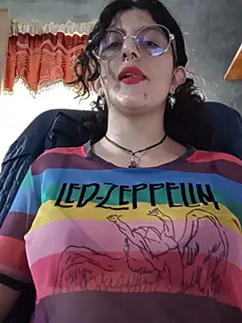 Snapshot of LoveElectra chatting on June 2026 04:31:02 PM LoveElectra online show from June 2026 04:31:02 PM