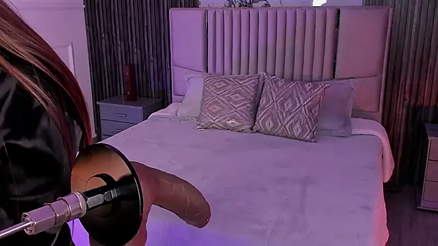 Lillyortiz online show from February 2026 07:58:01 PM