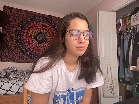 naughtynadia0502 online show from March 2025 02:53:02 PM