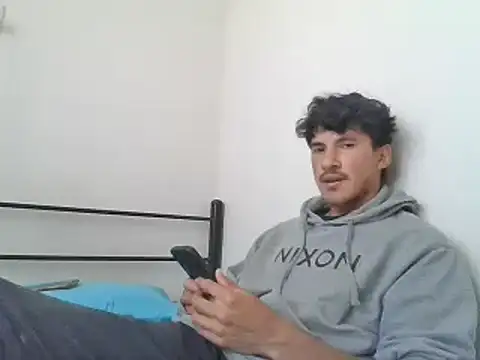 Snapshot of xxx-999 chatting on March 2025 04:22:01 PM xxx-999 online show from March 2025 04:22:01 PM