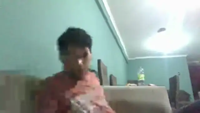 Snapshot of xxx-999 chatting on October 2025 11:18:01 PM xxx-999 online show from October 2025 11:18:01 PM