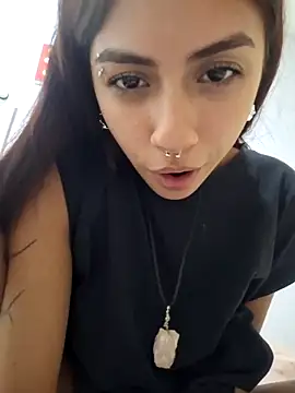 Jazmin-Cerezita online show from February 2026 01:37:02 AM