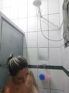 Snapshot of baixinhaloira chatting on December 2024 09:58:01 PM baixinhaloira online show from December 2024 09:58:01 PM