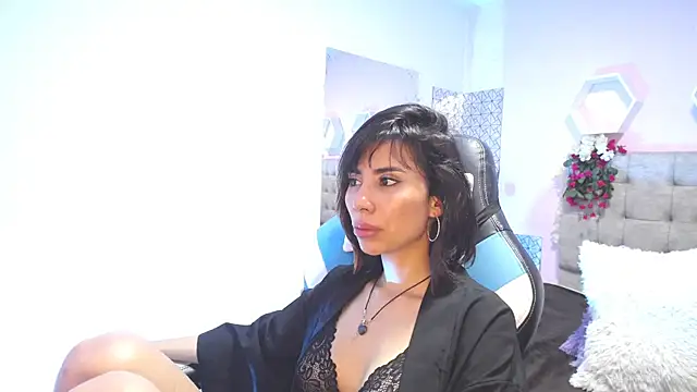 Summer Rosee online show from December 2024 09:07:01 AM