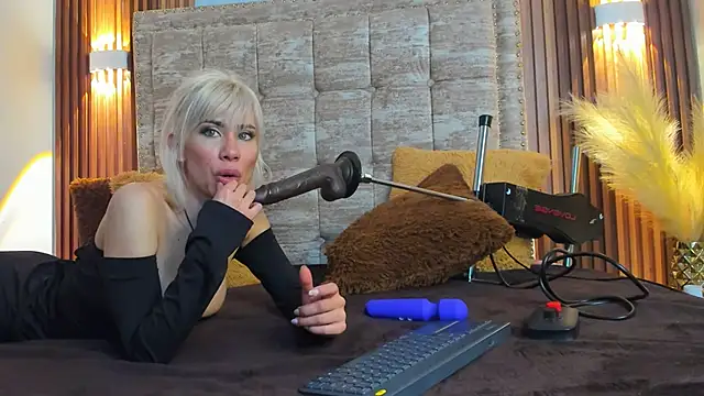 Summer Rosee online show from December 2024 03:36:02 AM