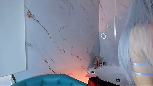 Summer Rosee online show from January 2025 12:31:02 PM