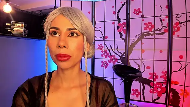 Summer Rosee online show from March 2025 01:08:02 PM