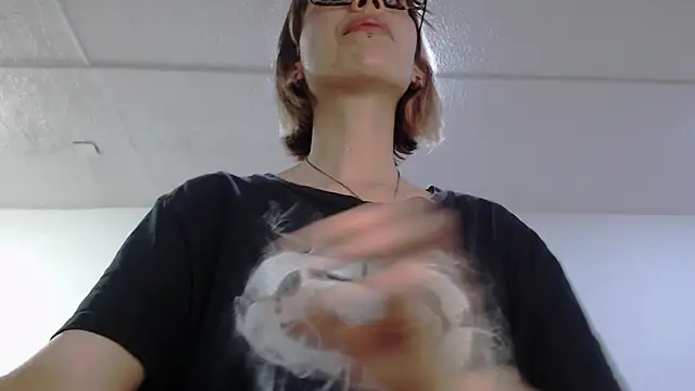 Summer Rosee online show from November 2025 04:05:01 PM