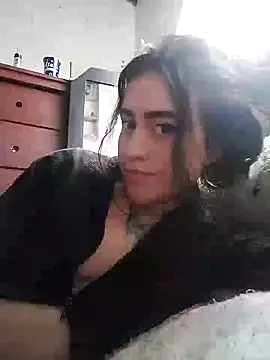 Yaz Moon online show from February 2025 07:16:02 PM