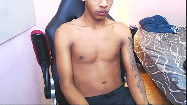 Snapshot of mr_stiven_ chatting on January 2025 05:20:01 AM mr stiven  online show from January 2025 05:20:01 AM