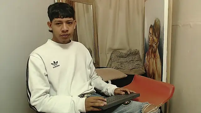 mr stiven  online show from November 2025 02:17:02 AM