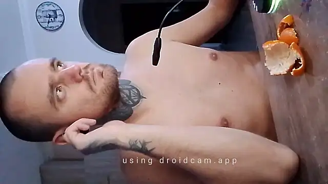 Snapshot of HappyZebra13 chatting on December 2024 09:30:01 PM HappyZebra13 online show from December 2024 09:30:01 PM