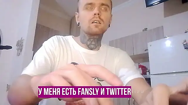 Snapshot of HappyZebra13 chatting on January 2025 09:57:02 PM HappyZebra13 online show from January 2025 09:57:02 PM