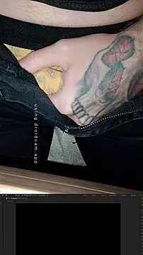 Snapshot of HappyZebra13 chatting on January 2025 06:06:02 PM HappyZebra13 online show from January 2025 06:06:02 PM