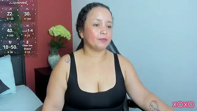 Snapshot of linda_rios_ chatting on June 2026 02:14:02 AM linda rios online show from June 2026 02:14:02 AM