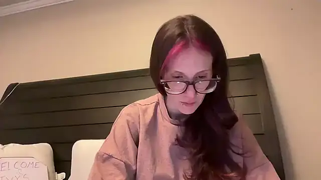 Snapshot of yourstrulylivy69 chatting on March 2025 12:37:02 AM yourstrulylivy69 online show from March 2025 12:37:02 AM