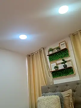 Snapshot of sasi_luna chatting on November 2025 01:44:02 PM sasi luna online show from November 2025 01:44:02 PM