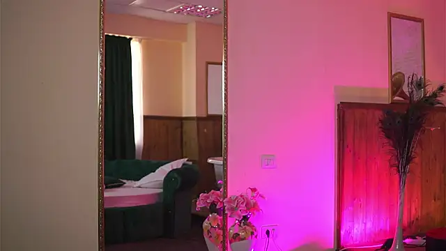 Jenna Day online show from February 2025 10:04:02 AM