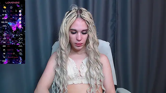 Snapshot of Cassie_Bae chatting on January 2025 01:19:01 PM Cassie Bae online show from January 2025 01:19:01 PM