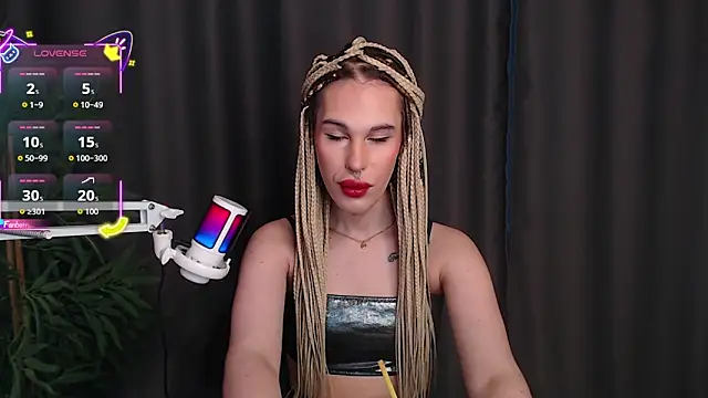 Cassie Bae online show from December 2025 08:32:02 AM