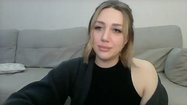 Snapshot of VickyLove047 chatting on January 2025 08:44:01 PM VickyLove047 online show from January 2025 08:44:01 PM