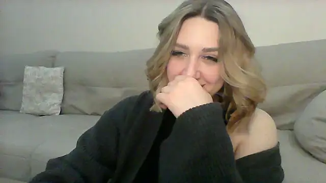 Snapshot of VickyLove047 chatting on January 2025 08:11:01 PM VickyLove047 online show from January 2025 08:11:01 PM