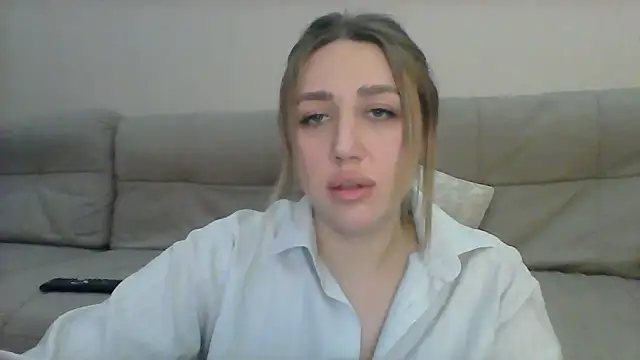 Snapshot of VickyLove047 chatting on January 2025 07:39:01 PM VickyLove047 online show from January 2025 07:39:01 PM