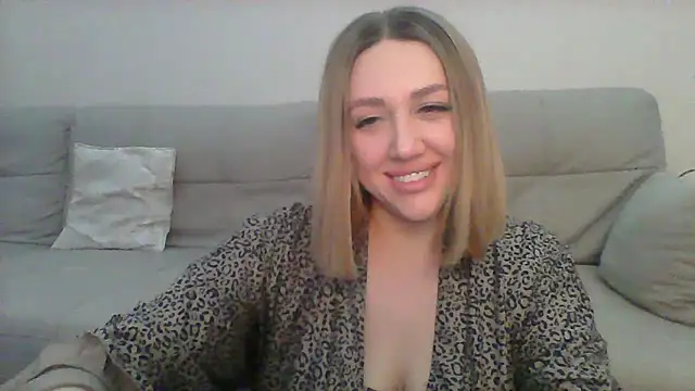 Snapshot of VickyLove047 chatting on February 2025 10:55:01 PM VickyLove047 online show from February 2025 10:55:01 PM