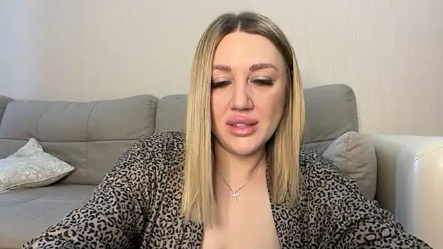 Snapshot of VickyLove047 chatting on September 2025 05:56:01 AM VickyLove047 online show from September 2025 05:56:01 AM