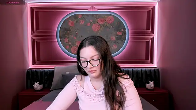 ZarifaBev online show from November 2025 09:59:01 PM