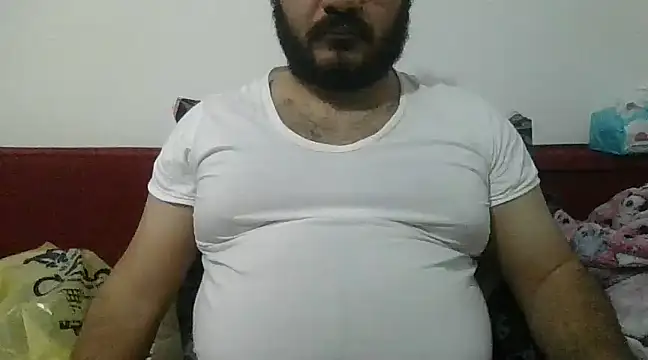 Snapshot of UrfavSlaveBitch chatting on January 2025 09:51:02 PM UrfavSlaveBitch online show from January 2025 09:51:02 PM